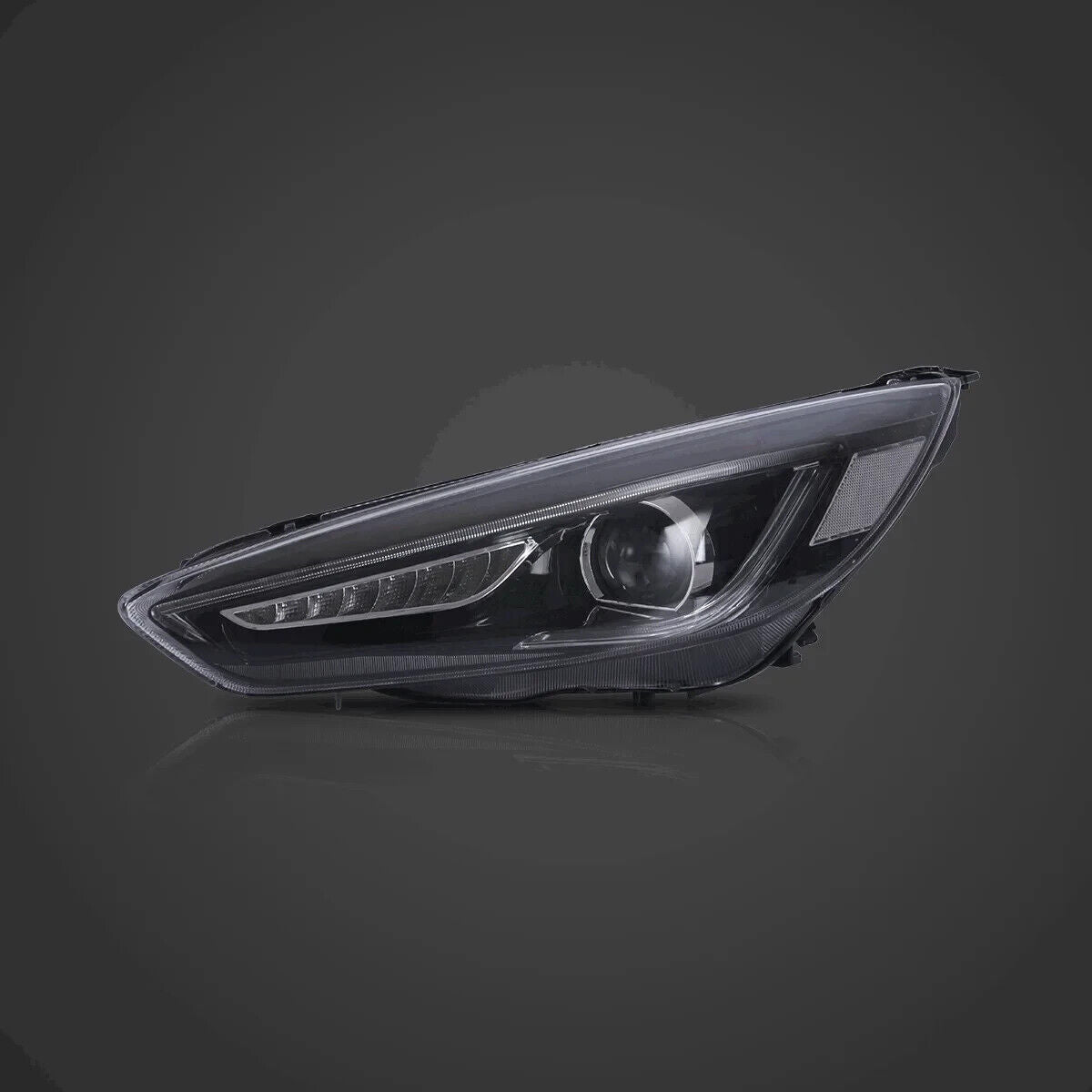 VLAND 15-18 Ford Focus 3 MK3 FL Lightbar DYNAMIC LED DRL Headlights Dual Beam