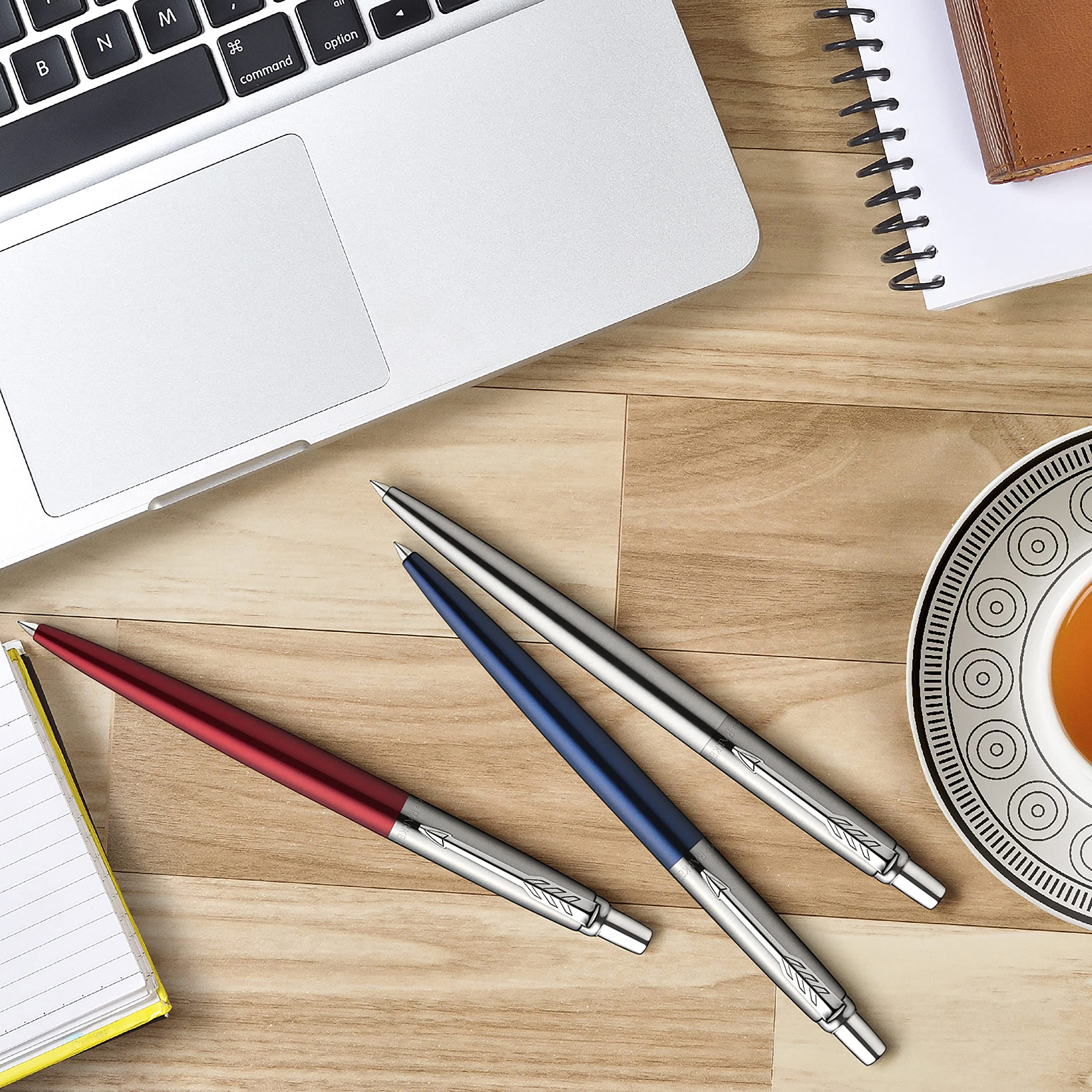 Parker Jotter Ballpoint Pen | Stainless Steel with Chrome Trim | Medium Point | Handwriting Pens & Stationery Supplies | Blue Ink | Gift Box