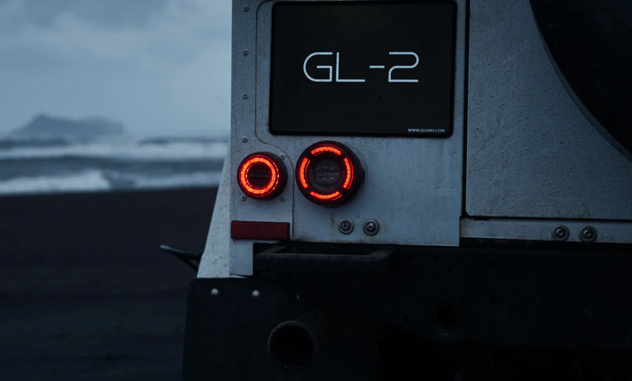 GLOHH GL-2x DARK SMOKE Set of 6 (3 lights each side) LED DRL Rear Lights Taillights Tail Lamps Land Rover Defender Halo Smoke 90-16 Dynamic Start-up display welcome light